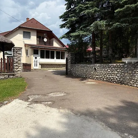 Horvath Vendeghaz Guest house *